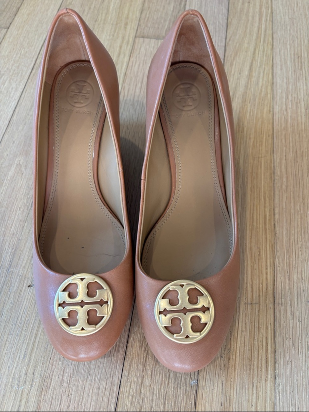 Tory Burch Tan Leather  wedge with Gold Logo Medallion